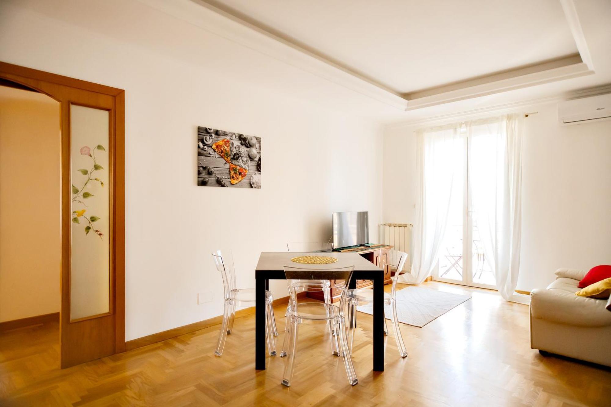 Apartment Live - Sampietrini *